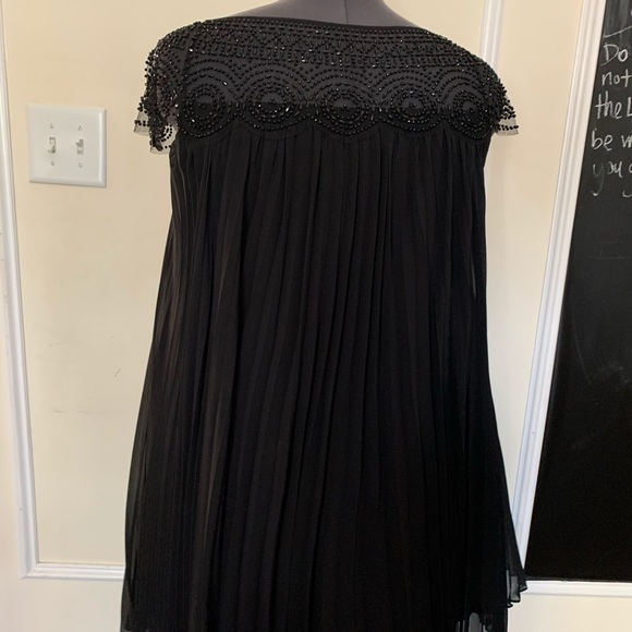 XSCAPE Plus Size Beaded & Pleated Shift Dress - Picture 4 of 15
